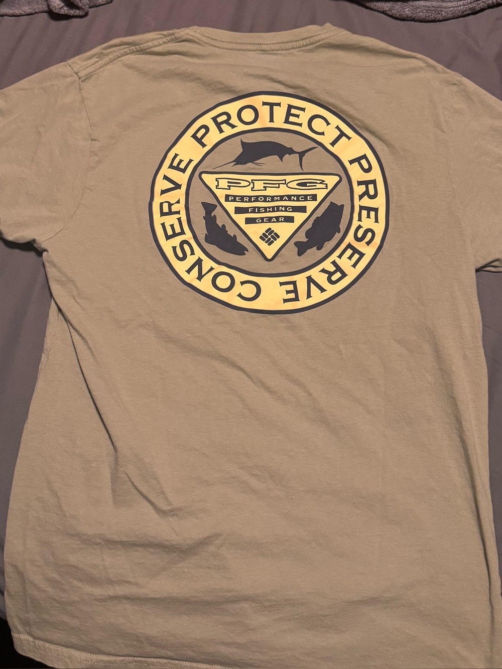 Columbia PFG Fishing Graphic Tee Large Runs Small